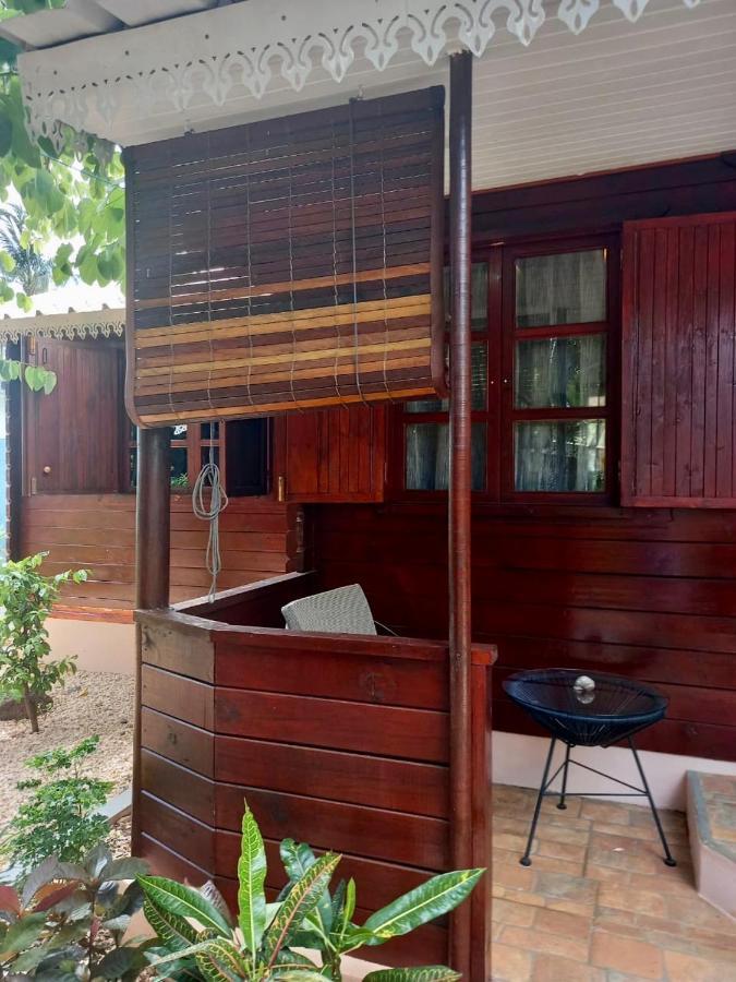 La Case Bois Creole Albion Exteriér fotografie
